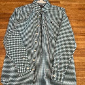 Vineyard vines button down boys shirt